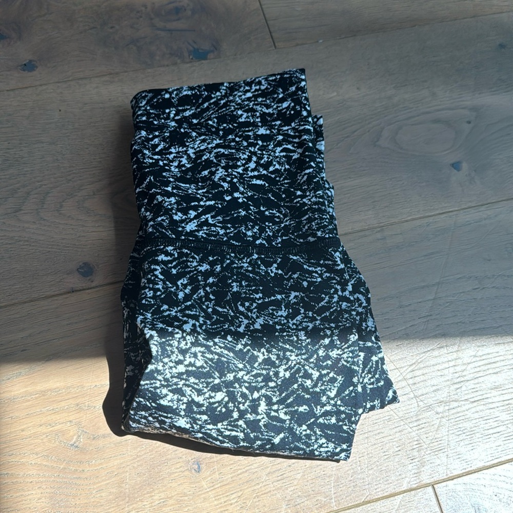 lululemon align leggings in great condition